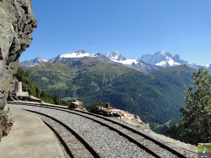 Parc d'Attractions du Châtelard (2 funiculaires et 1 petit train panoramique) (VS, Suisse) (11-09-2010) Chateau_d_eau_barrage_Emosson_027