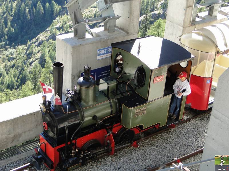 Parc d'Attractions du Châtelard (2 funiculaires et 1 petit train panoramique) (VS, Suisse) (11-09-2010) Chateau_d_eau_barrage_Emosson_028