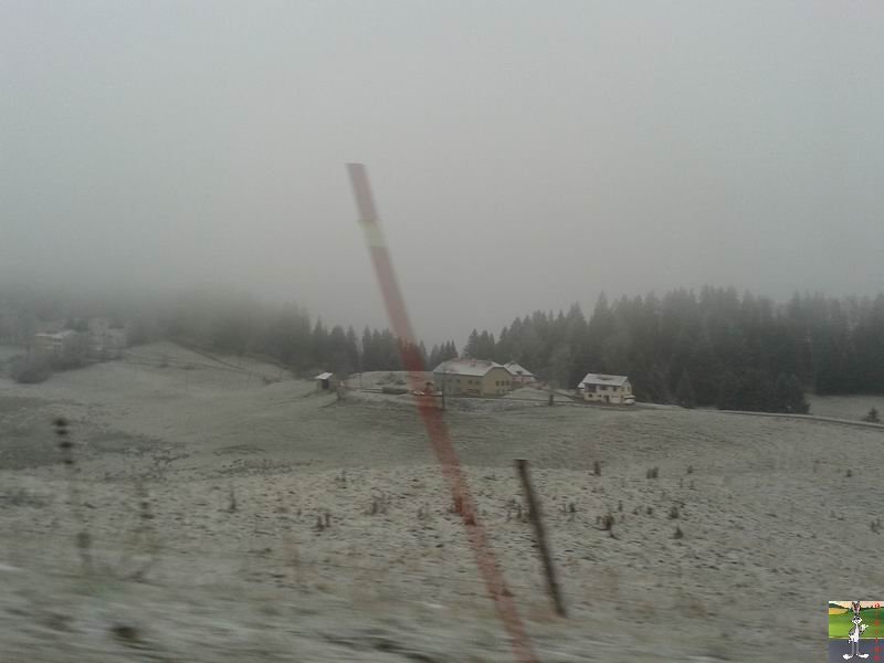 Les 4 Saisons de "Mon Jura" - Page 6 2014-12-06_neige_haut_cret_06