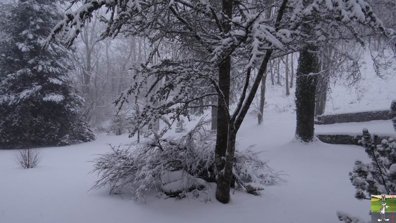 Les 4 Saisons de "Mon Jura" - Page 6 2014-12-27_neige_01