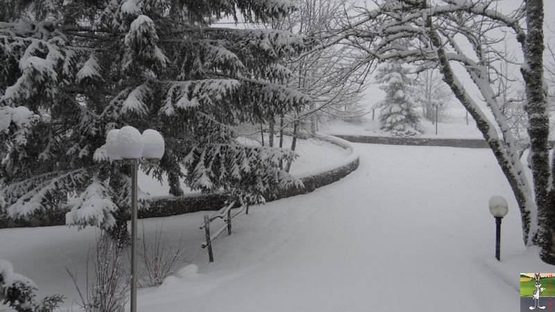 Les 4 Saisons de "Mon Jura" - Page 6 2014-12-27_neige_07