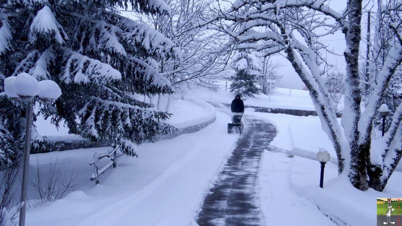 Les 4 Saisons de "Mon Jura" - Page 6 2014-12-28_neige_01