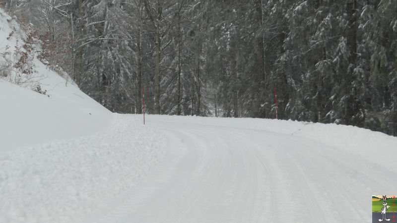 Les 4 Saisons de "Mon Jura" - Page 6 2014-12-28_neige_09