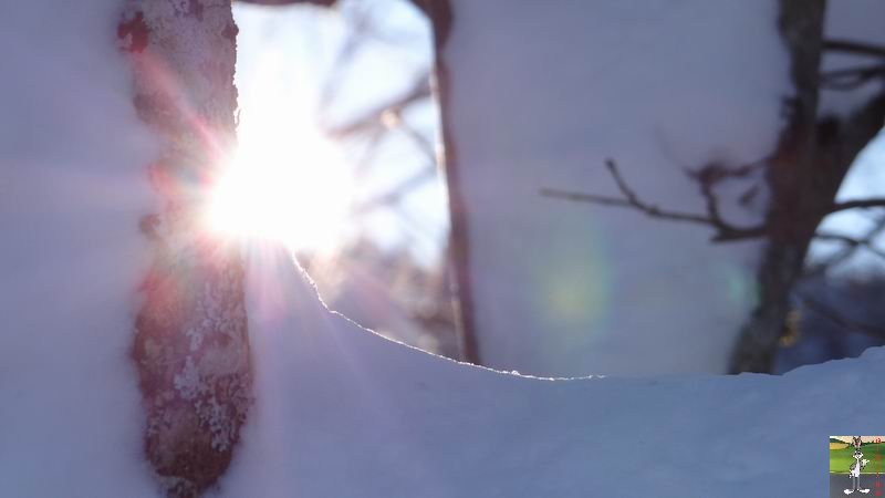 Les 4 Saisons de "Mon Jura" - Page 6 2014-12-29_neige_soleil_11