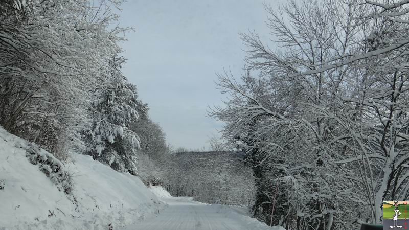 Les 4 Saisons de "Mon Jura" - Page 6 2014-12-30_neige_soleil_19