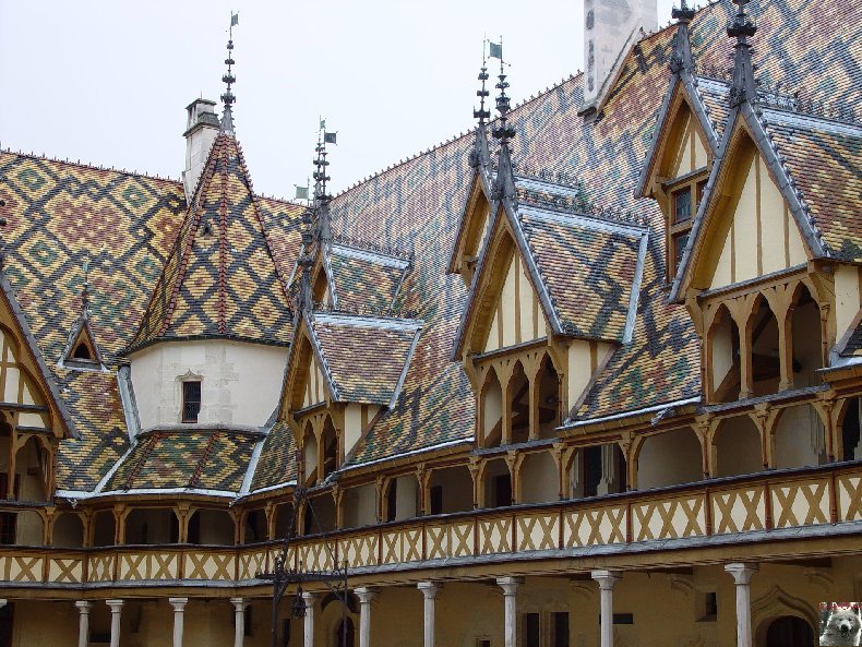 Beaune (21) L'Hotel Dieu 0001