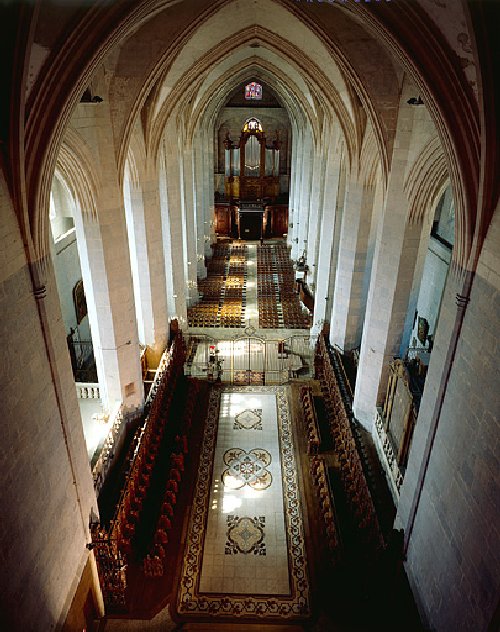 002 - St Claude (39) La cathédrale des Trois Apôtres (St Pierre, St Paul, St André) 0011