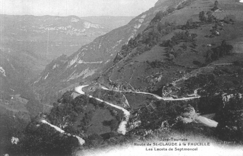 Le Chapeau de Gendarme - Les Lacets de Septemoncel (39). 0007a
